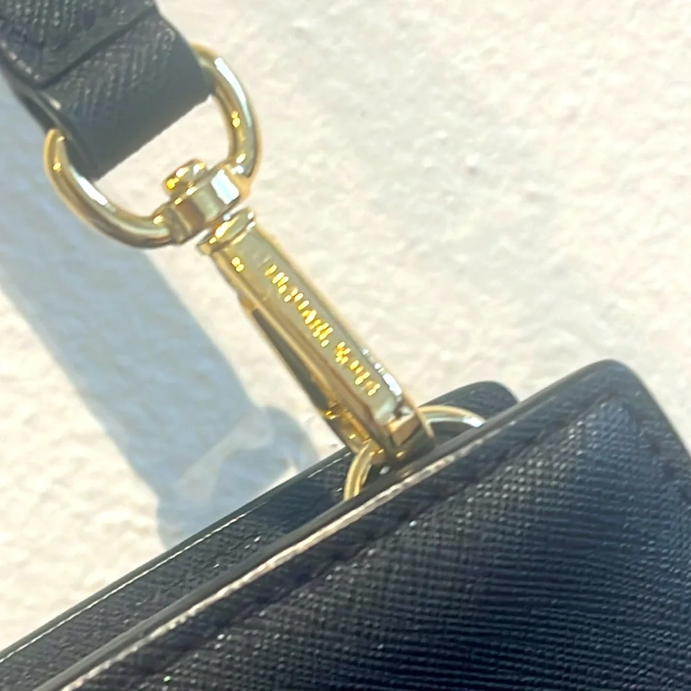 Michel Kors Mini Selma Leather crossbody bag black gold hardware - Picture 6 of 9